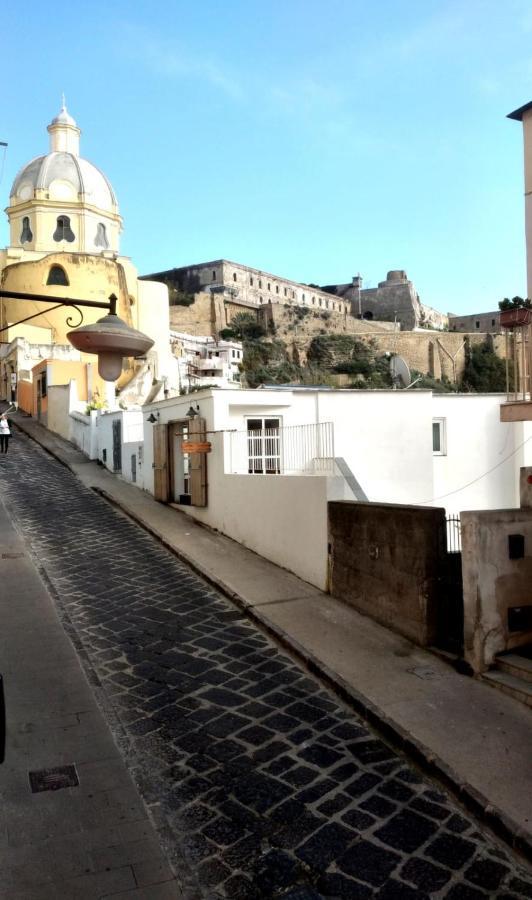 Casa Adriano Apartment Procida Bagian luar foto