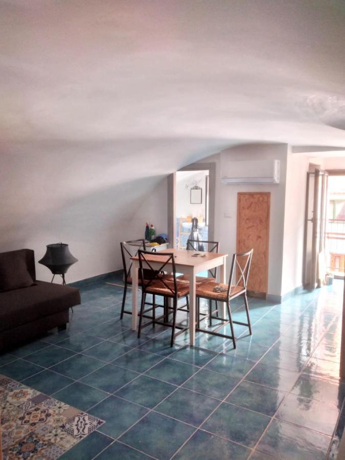 Casa Adriano Apartment Procida Bagian luar foto