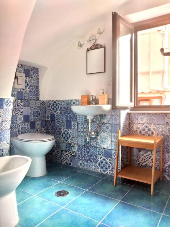 Casa Adriano Apartment Procida Bagian luar foto